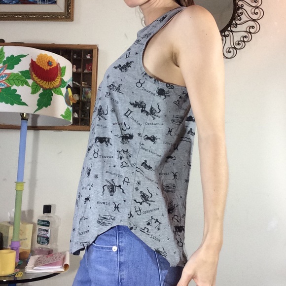 GIFTING SOON 🎁 MODERN LUX Astrology Signs Top - Picture 2 of 6